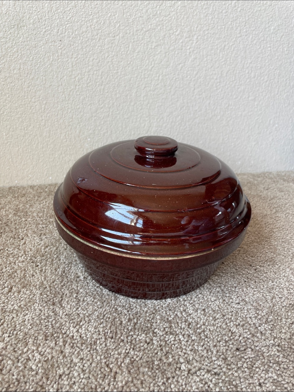 Vintage Brown Glazed USA Dutch
Oven Bean Pot With Lid Ceramic Western Cookware